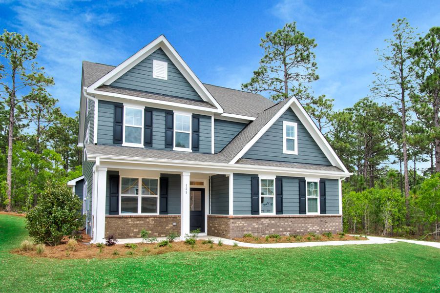 Front exterior of a home in the Legacy Lakes community, located in Aberdeen, NC (Image 12).