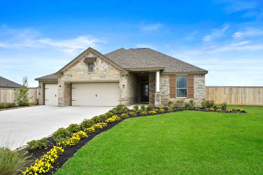 Front exterior of a home in the River Ranch Estates community, located in Dayton, TX (Image 6).