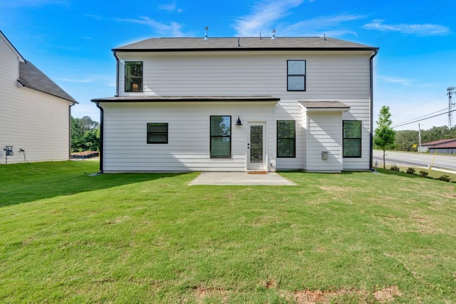 Exterior details of a home in The Overlook at Factory Shoals, Mableton (Image 18).