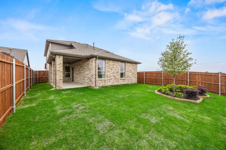 Front exterior of a home in the Northspur community, located in Terrell, TX (Image 31).