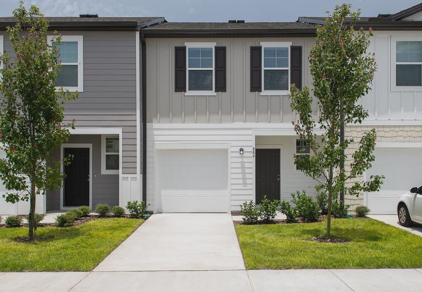 Front exterior of a home in the Temples Crossing community, located in Davenport, FL (Image 3). Front exterior of a home in the Temples Crossing community, located in Davenport, FL (Image 3).