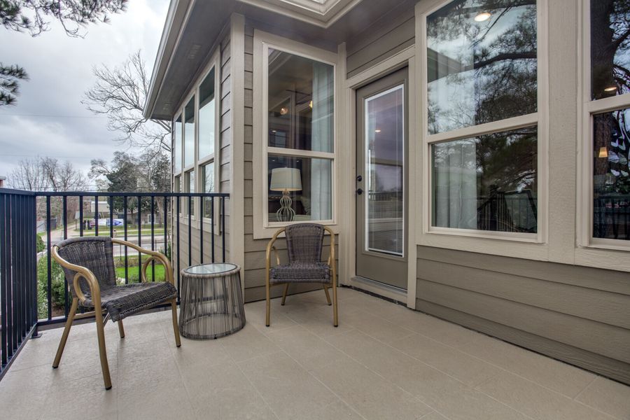 Image 8 of the Summerlyn Terrace community in Houston, TX.