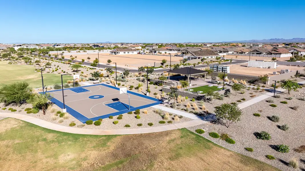 Community amenity available to residents of Escalante in Surprise (Image 3).