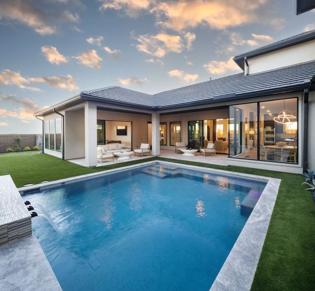 Exterior details of a home in Harvest Green, Richmond (Image 6).