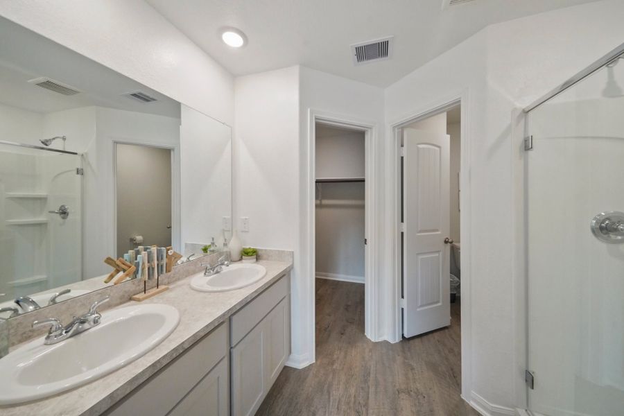 Furnished interior in a model home at The Villages at Westpointe in Dayton (Image 20). Furnished interior in a model home at The Villages at Westpointe in Dayton (Image 20).