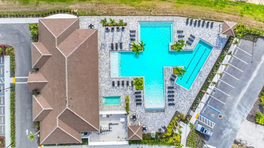 Community amenity available to residents of Central Parc in North Port (Image 16).