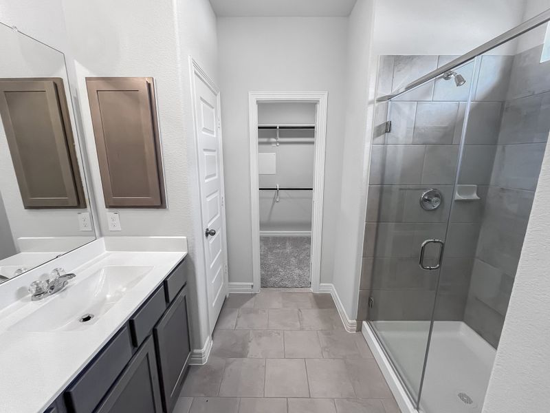 Furnished interior in a model home at Southwinds in Mont Belvieu (Image 28). Furnished interior in a model home at Southwinds in Mont Belvieu (Image 28).