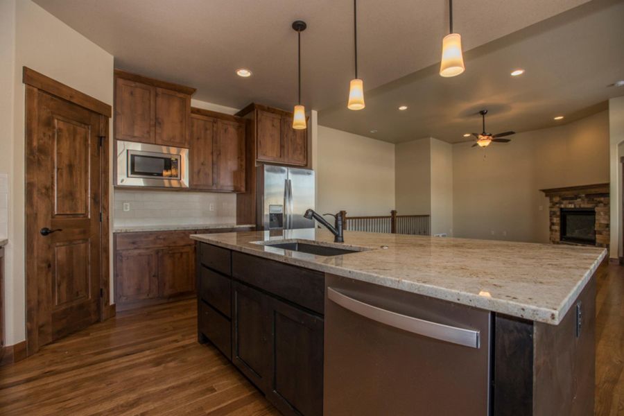 Kinston Centerra,80538 Kinston Centerra,80538