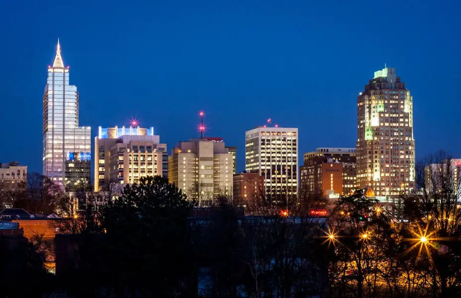 15 Minutes to Downtown Raleigh