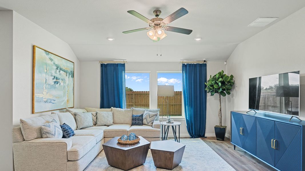 Furnished interior in a model home at Royal Oak South in Corpus Christi (Image 6).