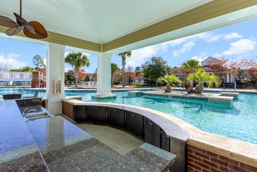 Exterior details of a home in Waterbridge, Myrtle Beach (Image 36).