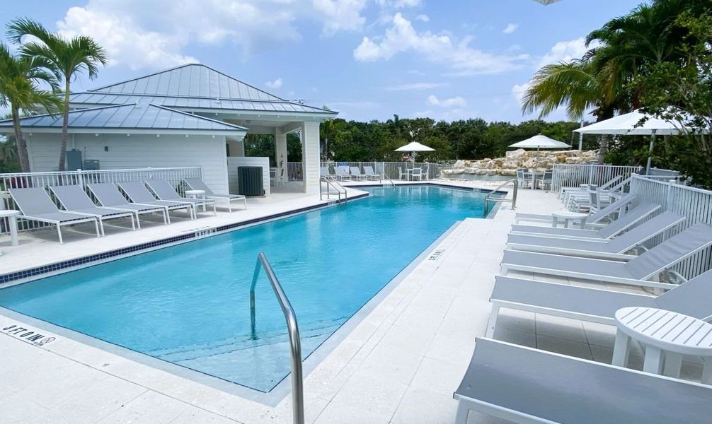 Resort-Style Pool Resort-Style Pool