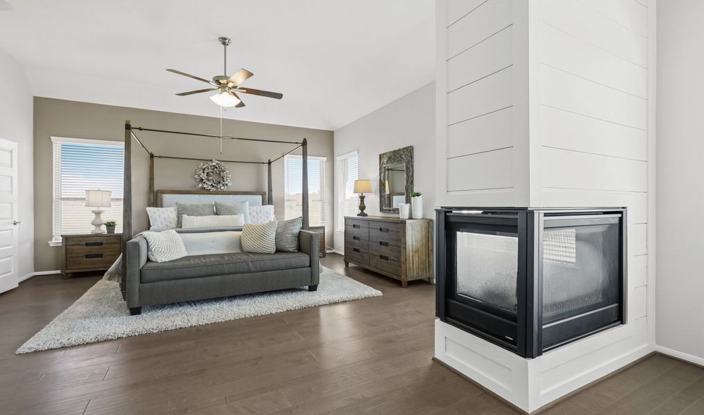 Furnished interior in a model home at Waterstone on Lake Conroe in Montgomery (Image 6). Furnished interior in a model home at Waterstone on Lake Conroe in Montgomery (Image 6).