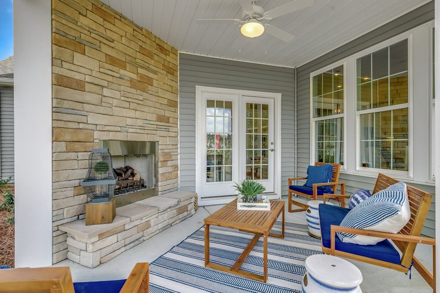 Fullerton | Covered Porch