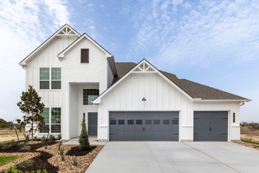 Front exterior of a home in the Highland Oaks community, located in Tyler, TX (Image 1). Front exterior of a home in the Highland Oaks community, located in Tyler, TX (Image 1).