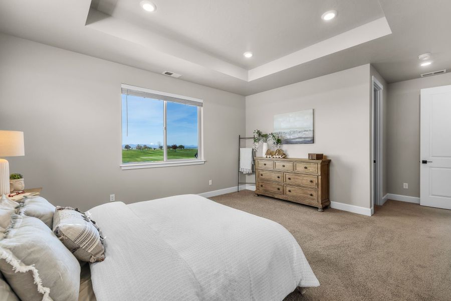 Furnished interior in a model home at Willowbrook in Madras (Image 29).