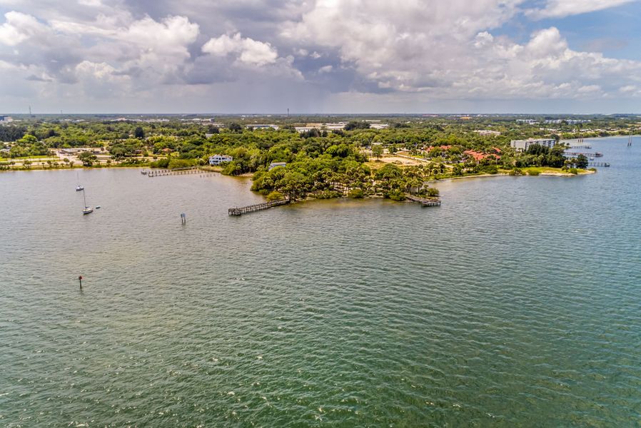 Natural surroundings and green spaces near Palm Bay in Palm Bay, FL (Image 33).