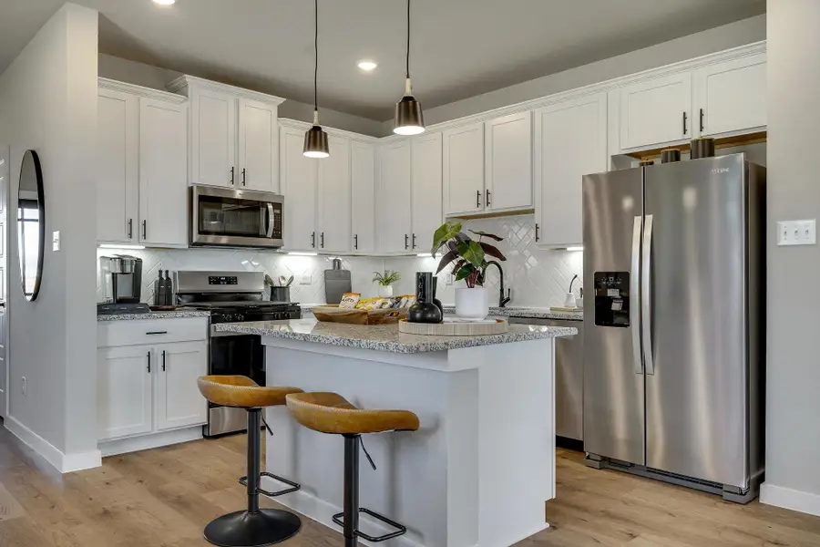 Fairway Crossing Model - Ellis