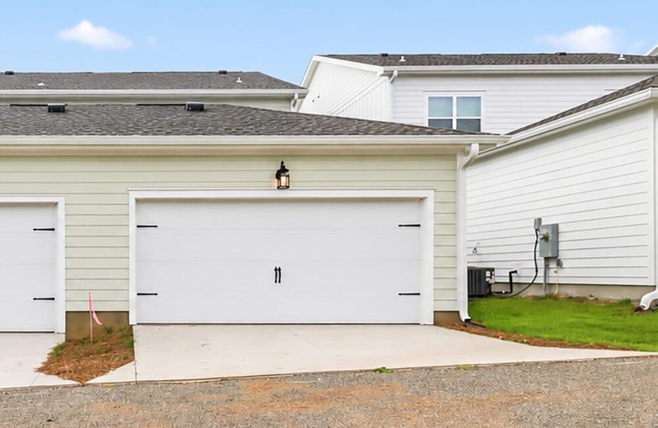 Exterior details of a home in The Collection at Four Oaks, Tallahassee (Image 11).