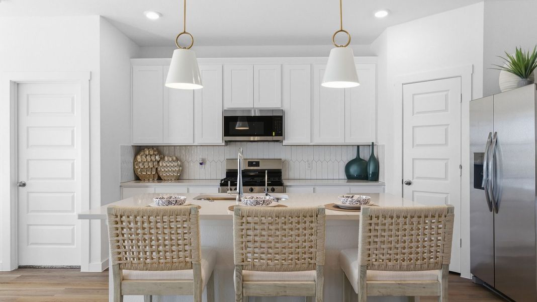 Furnished interior in a model home at Lago Mar in Texas City (Image 8).