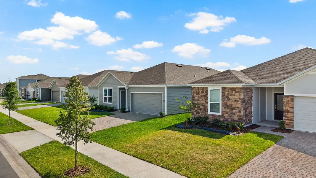 Glades Crossprairie Classic Streetscape 2of2