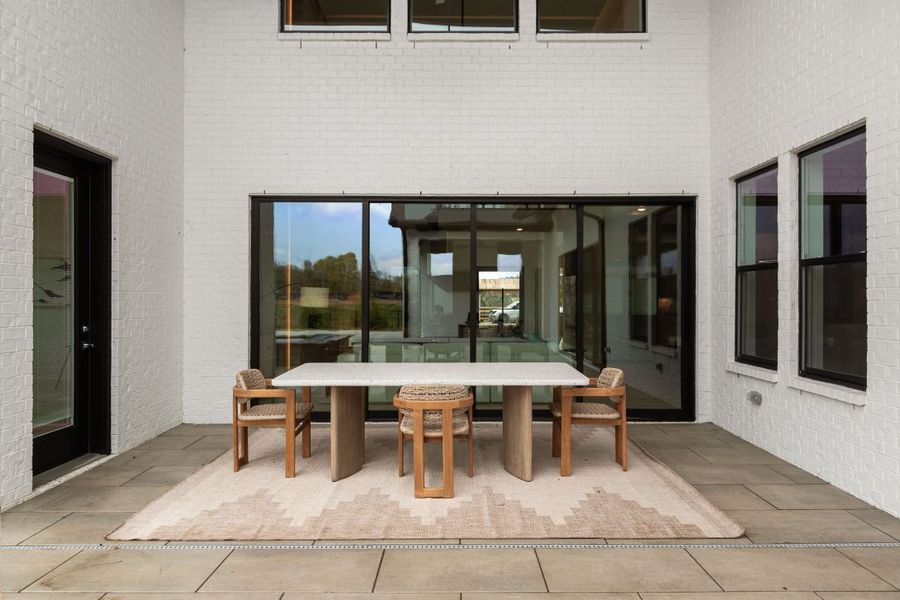 Exterior details of a home in Hamilton, Franklin (Image 4).
