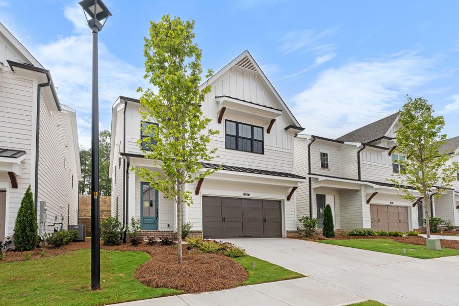 Front exterior of a home in the Palisades community, located in Cumming, GA (Image 4).