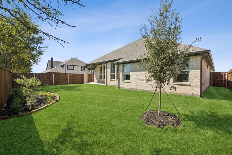 Exterior details of a home in Timberbrook, Justin (Image 7).