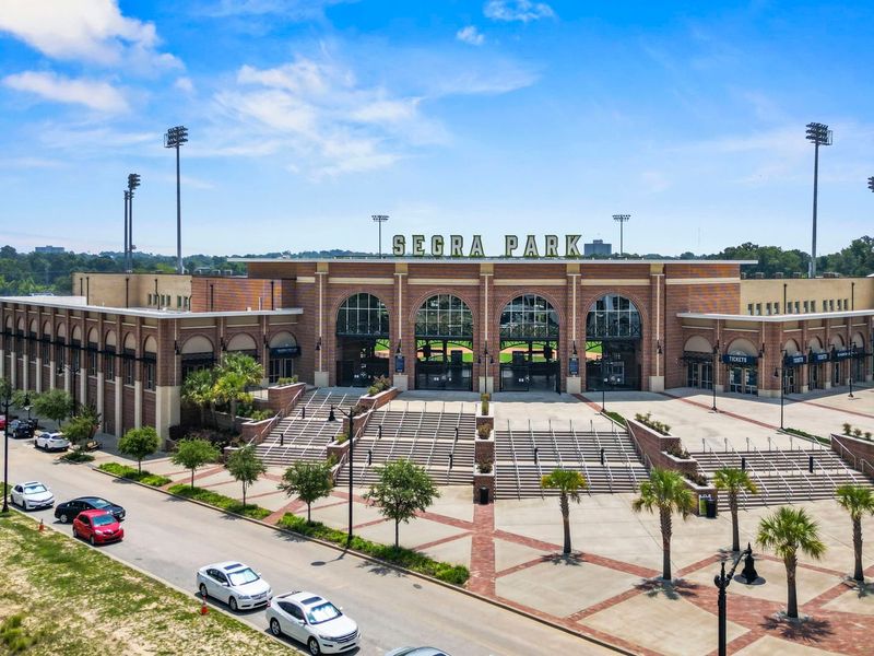 Essence at Chestnut Ridge North