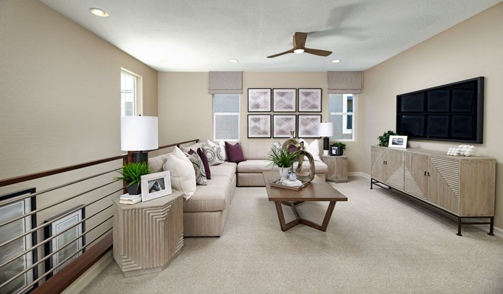 Furnished interior in a model home at Entrada La Coraza in Sahuarita (Image 33).