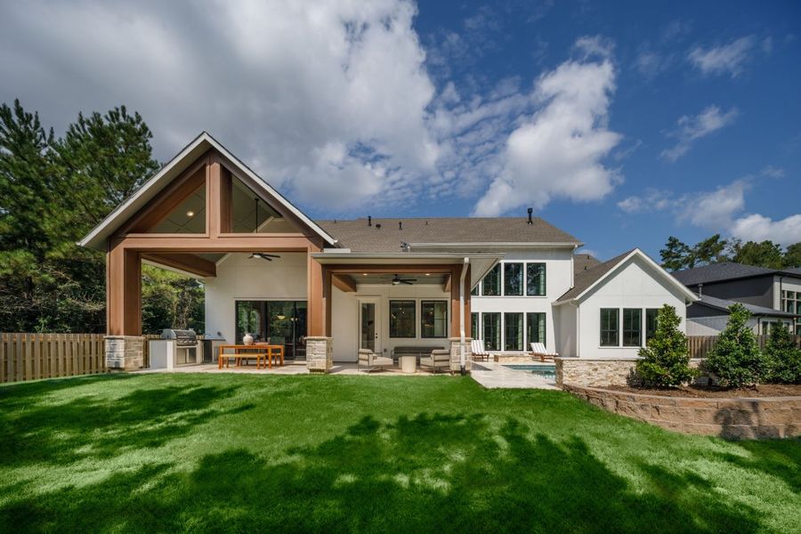 Exterior details of a home in Colton, Todd Mission (Image 14).