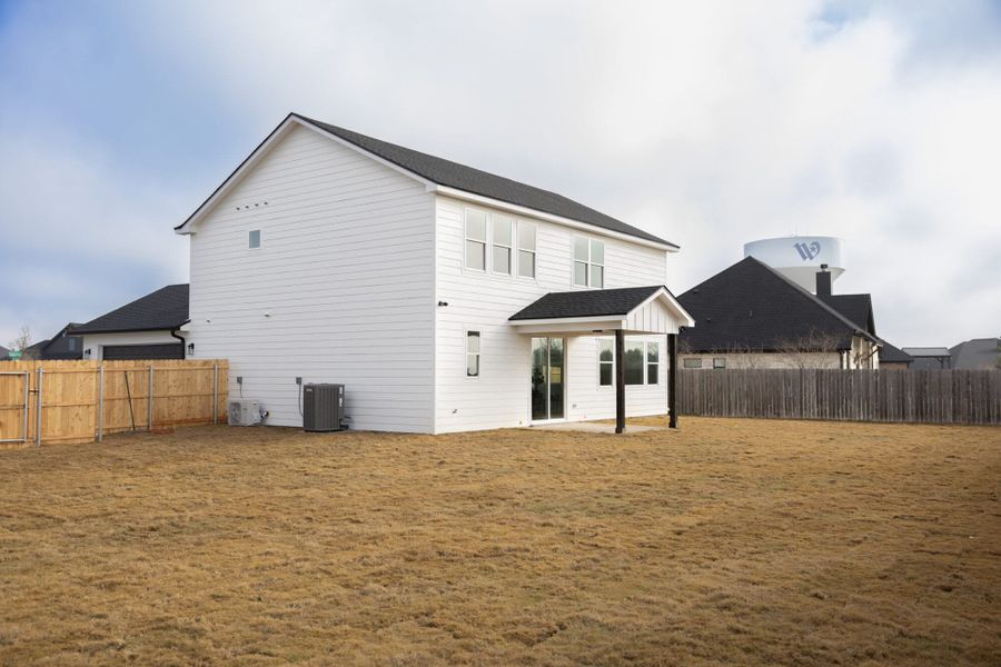 Exterior details of a home in Callan Village, San Antonio (Image 7).