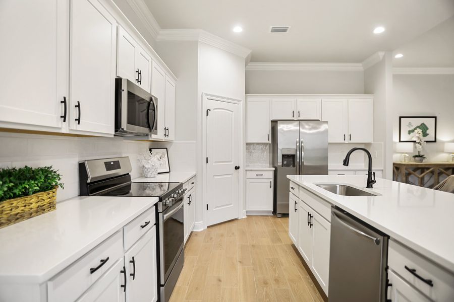 Sentinel Ridge - Pace, FL - DSLD Homes - Comstock III H - Kitchen Sentinel Ridge - Pace, FL - DSLD Homes - Comstock III H - Kitchen