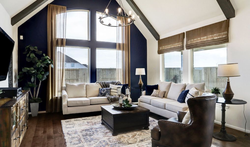 Image 27 of the South Lake Estate community in Mont Belvieu, TX.