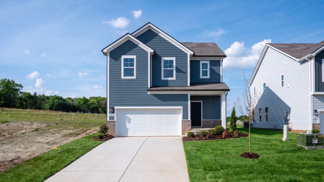 Exterior of Beramont plan home built in Smyrna, TN