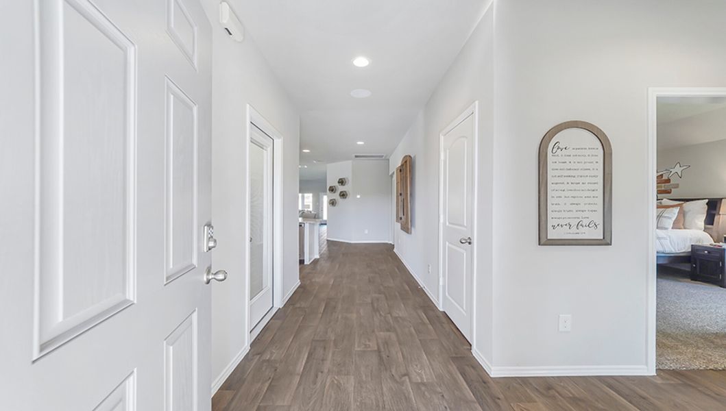 Image 4 of the Barton Woods community in Conroe, TX.