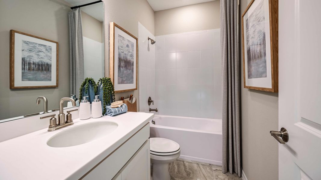 Furnished interior in a model home at Tiburon in Nokomis (Image 27).