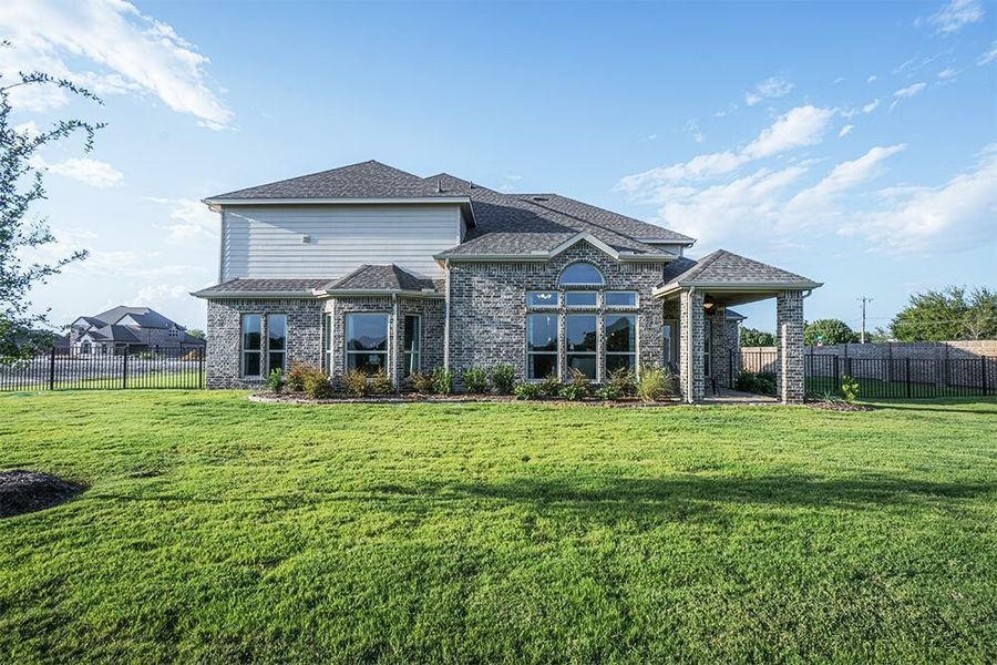 Image 17 of the Estates of Cole Manor community in Red Oak, TX.