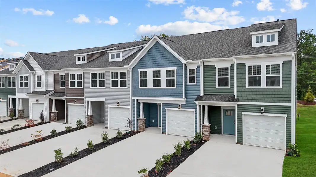 Image 14 of the Clarke Townes community in Anderson, SC. Image 14 of the Clarke Townes community in Anderson, SC.