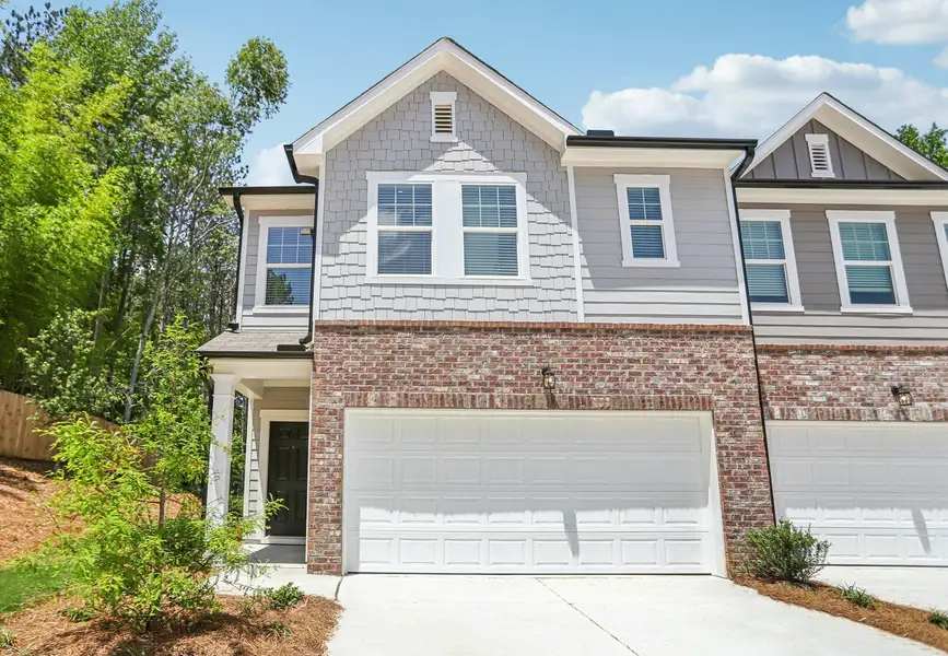Front exterior of a home in the Chestnut Grove community, located in Douglasville, GA (Image 4).