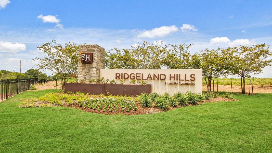 Ridgeland Hills Entry Monument