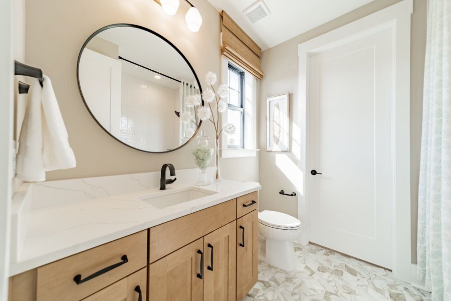 Heritage at Marvin Emeline Model Bathroom