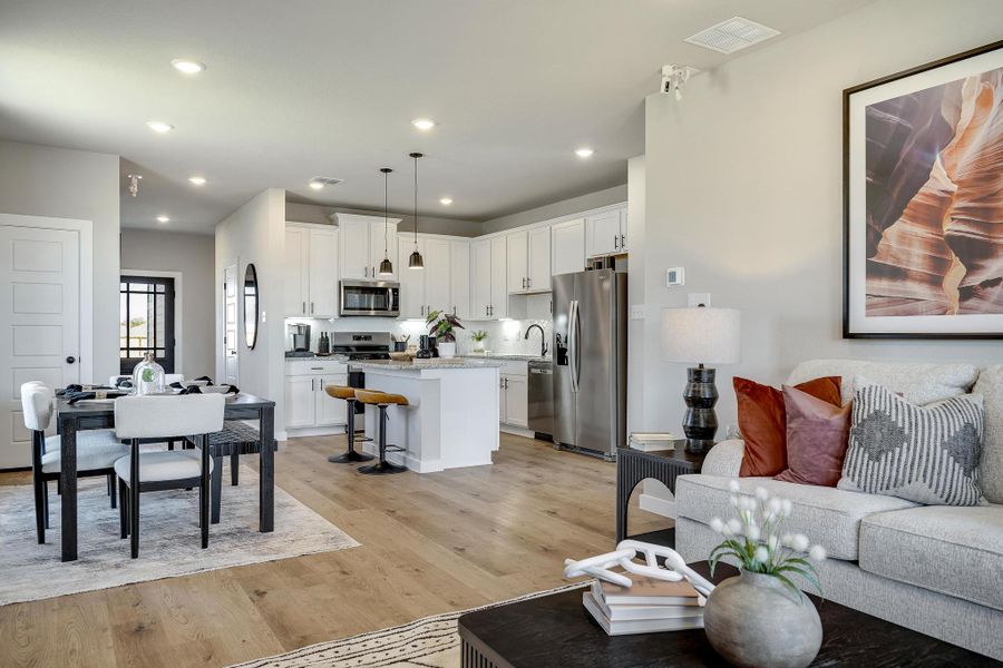 Fairway Crossing Model - Ellis