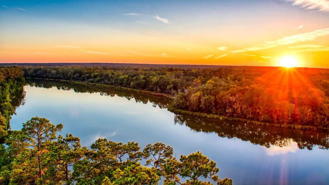 Natural surroundings and green spaces near Grand Central Park in Conroe, TX (Image 19).