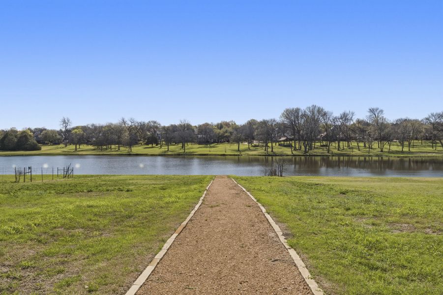 Natural surroundings and green spaces near Providence Cove in McKinney, TX (Image 24).