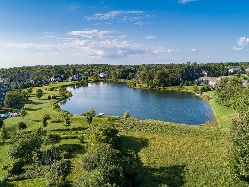 Natural surroundings and green spaces near Birdsong Estates in Orchard Park, NY (Image 27).
