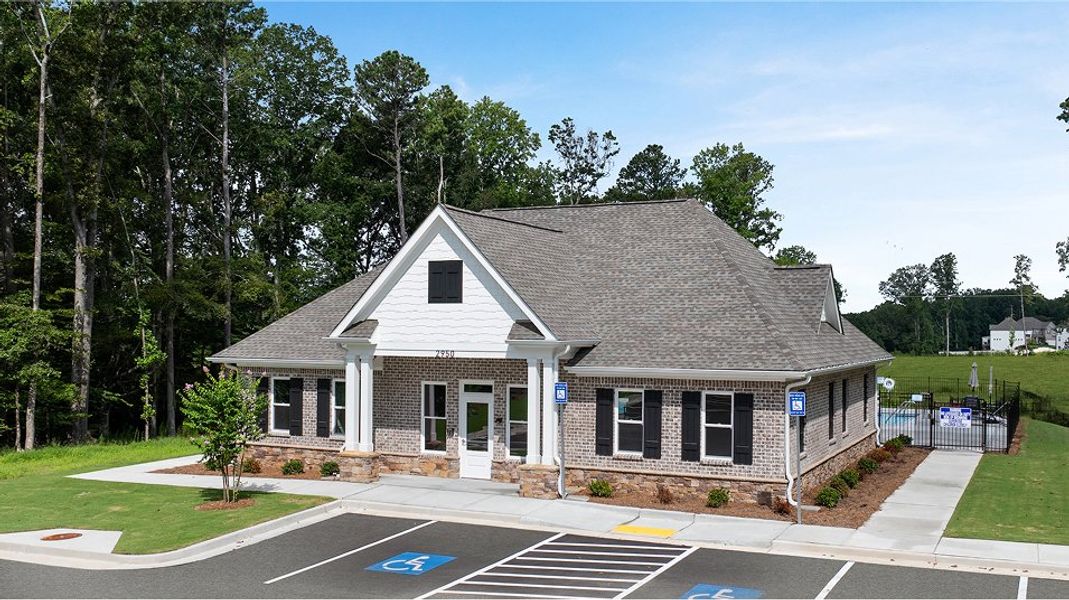 Towns Ivy Creek Amenity Pool House 2of2 081125