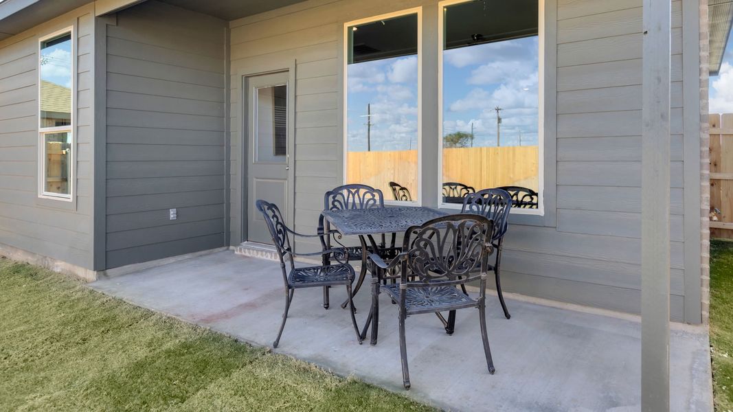 Exterior details of a home in Terra Vista, Lubbock (Image 3).