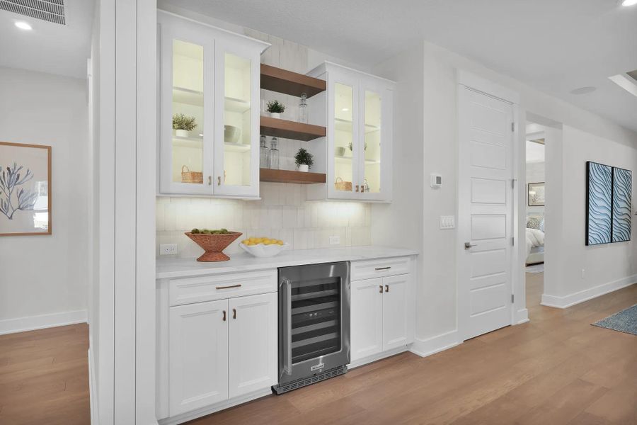 The Crane II Wine Bar