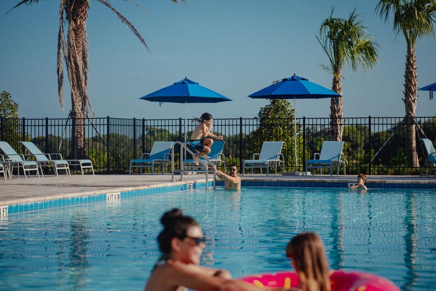 Enjoy Time with Your Family at the Pool Enjoy Time with Your Family at the Pool
